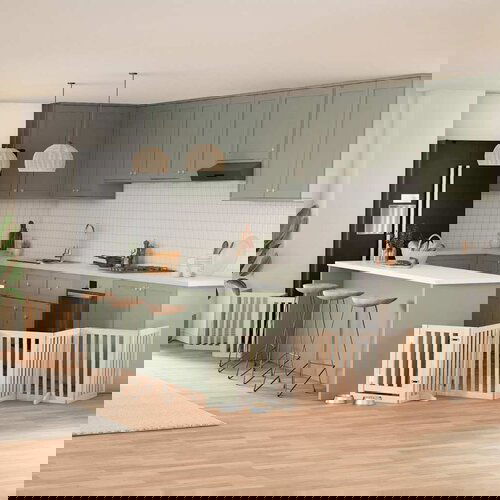 VidaXL Ograda za pse z vrati zložljiva 12 panelov 600 cm topolovina Slike