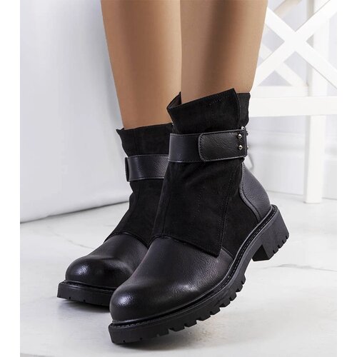 Gemre Black ankle boots with a strap Kevin Cijene