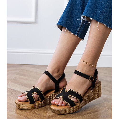 D/CEO Black sandals with embroidery on the edges Lurisa Cene