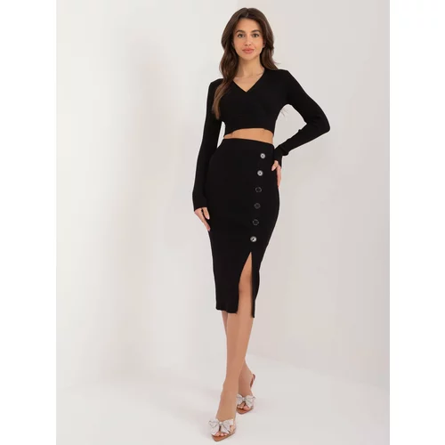 Fashion Hunters Black knitted ensemble with a midi skirt