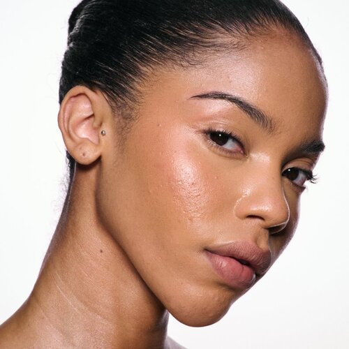 MAC Cosmetics Skinfinish Lightstruck Skinfinish Lightstruck tekoči osvetljevalec odtenek Cherry Chrome 15 ml Slike