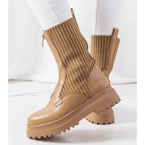 D/CEO Beige boots Huff Cene