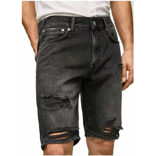 Pepe Jeans Kratke hlače & Bermuda - Črna
