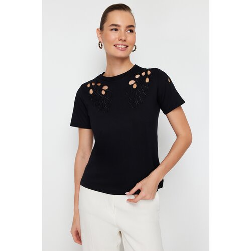 Trendyol Black Embroidered Basic/Regular Pattern Knitted T-Shirt Slike