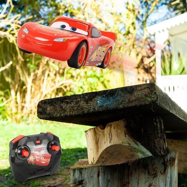 Dickie cars 3: strela mcqueen avto na daljinsko upravljanje - 1:24 Slike