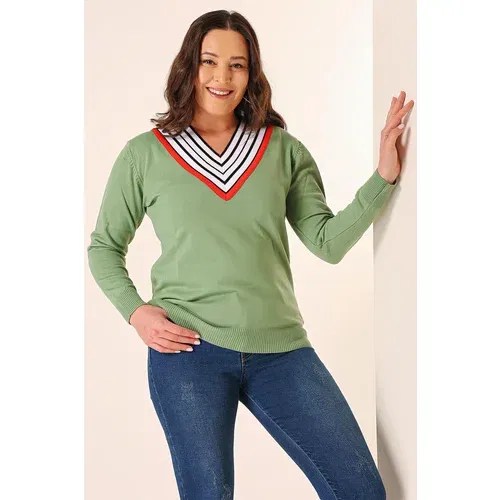 By Saygı Striped V-Neck Plus Size Knitwear Sweater