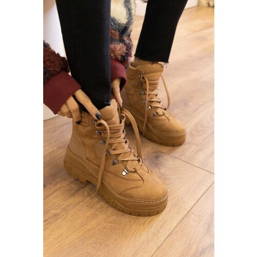 DARK SEER Tan Women's Boots Cene