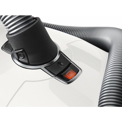 Miele Sesalnik Complete C3 Silence Cene