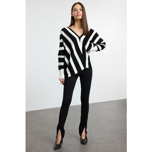 Trendyol Black Deep V Neck Striped Knitted Sweater Cijene