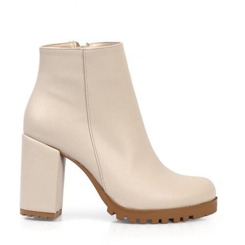 Capone Outfitters Capone Women&amp;#039;s Round Toe Boots With Trace Sole. Medium Heeled. Slike