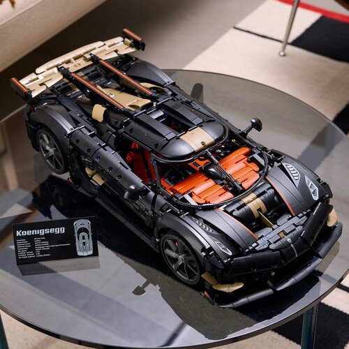 Lego Technic - Megaautomobil Koenigsegg Sadair&amp;#039;s Spear (42232) Slike