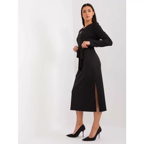 Fashion Hunters Black cocktail dress with slits