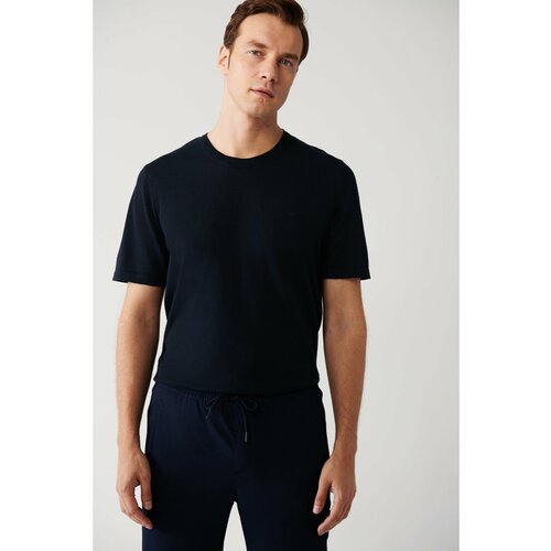 Avva Men's Navy Blue Crew Neck Cotton Standard Fit Normal Cut Fine Knitwear T-shirt Slike