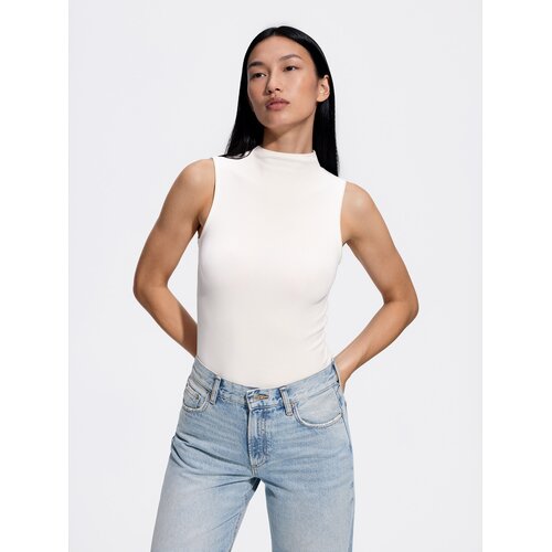 Reserved modalni top - bijela Cene