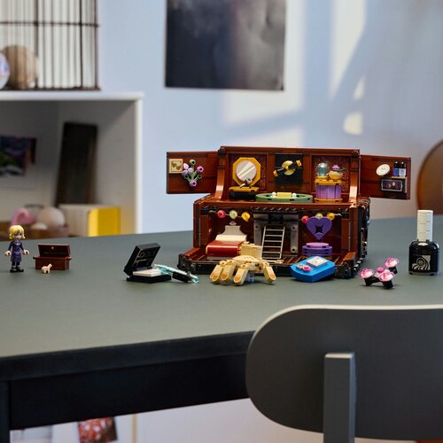 Lego LEGO&amp;reg; Wednesday - Thingovo stanovanje (76785) Slike