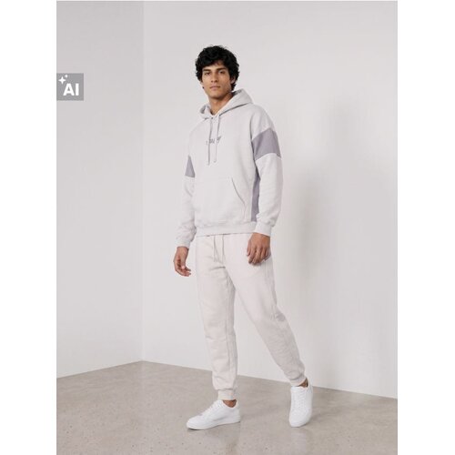 Sinsay Comfort fit hoodie s kontrastnim panelima Cijene