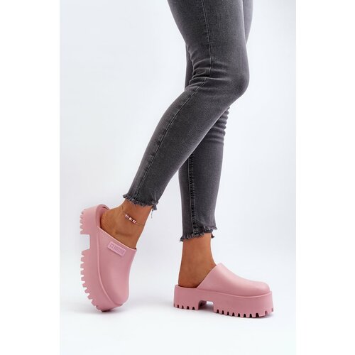 Big Star Women's slippers with massive soles Pink Slike