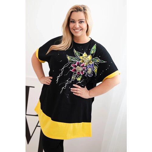 Kesi Włoski Plus Size women's tunic with floral pattern and decorative pearls yellow Cene