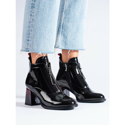 SHELOVET Lacquered black ankle boots on post Cene