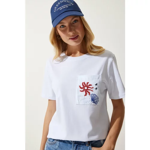 Happiness İstanbul Women's White Crew Neck Embroidered Knitted T-Shirt