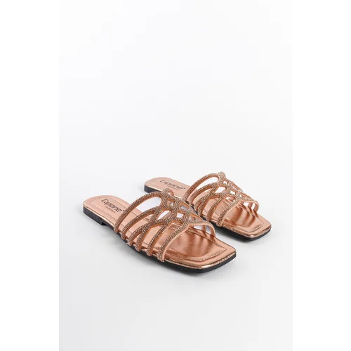 Capone Outfitters Women's Stone Slippers