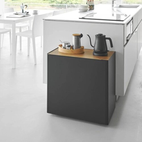 YAMAZAKI Crni metalni regal na kotačima 60x59x35 cm Tower &amp;ndash; Slike