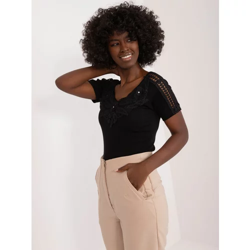 Fashion Hunters Black blouse with lace at the neckline