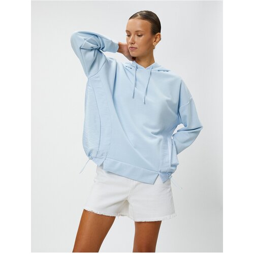 Koton Parachute Fabric Detail Hooded Sweatshirt Slike