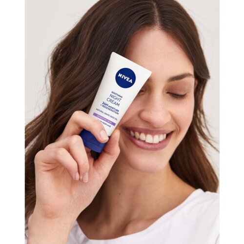 Nivea Soothing pomirjajoča nočna krema 50 ml Slike