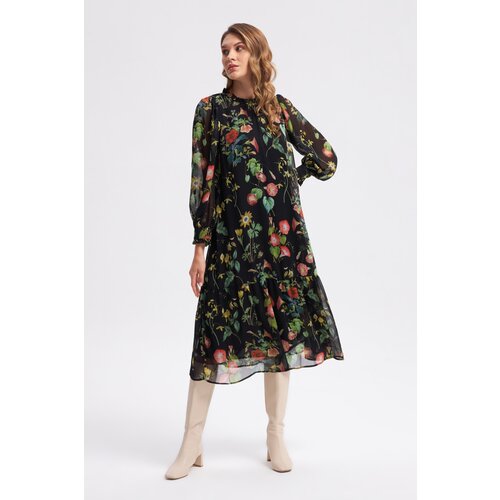 Gusto Floral Casual Dress - Black Slike