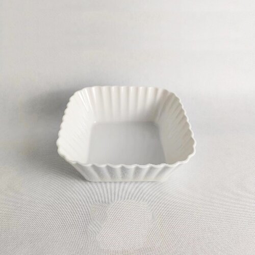  Keramicka cinija 22.5x7.5 240430 Cene