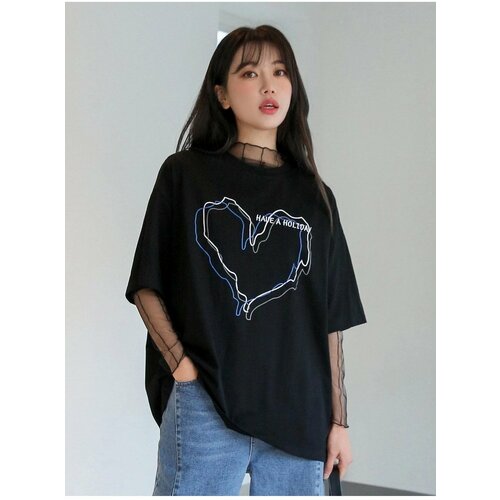 K&H TWENTY-ONE Women's Striped Figure Heart Printed Have A Holiday Black T-shirt, Have A Holiday Cene
