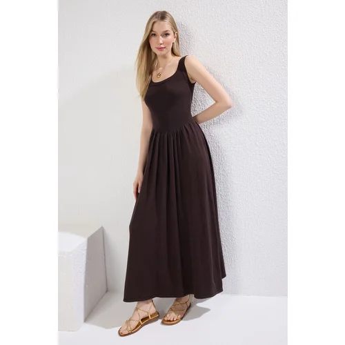 Trendyol Brown Premium Yarn/Special Yarn Midi Crew Neck Strappy Knit Dress