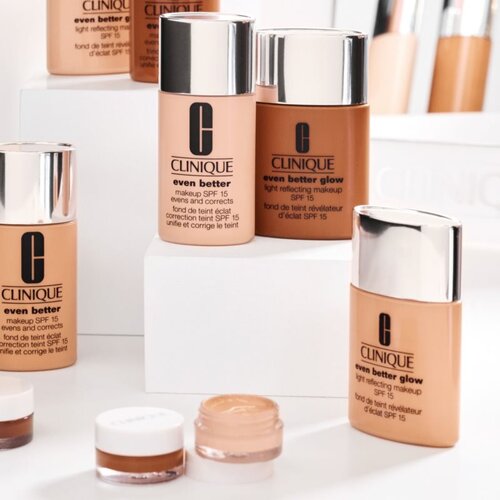 Clinique Even Better SPF15 tekoč puder za poenotenje tona kože 30 ml odtenek CN10 Alabaster Slike