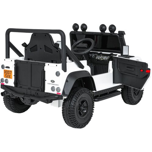  Licenciran avto na akumulator Land Rover Defender 110 SVX Concept &amp;ndash; bel Slike