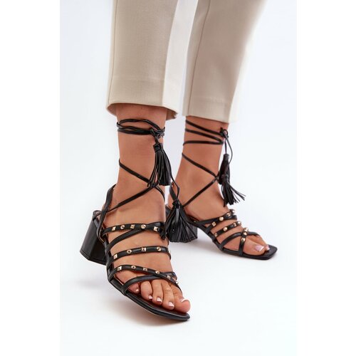 Kesi Lace-up low-heeled sandals decorated with black Chrisele studs Cene