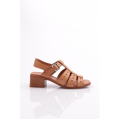 DGN 1825 Women's Sandals Cene