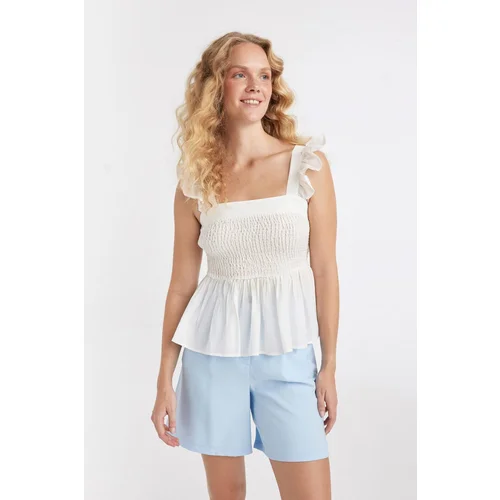 Defacto Fitted Square Neck White Crinkle Fabric Sleeveless Blouse