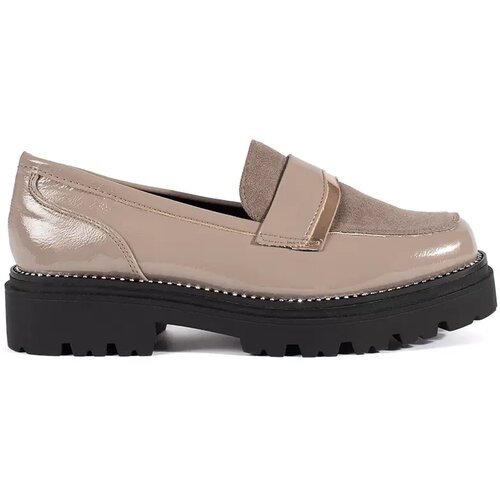 GOODIN Beige patent leather loafers for women on a platform Cijene