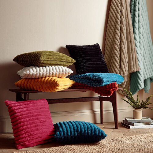 Catherine Lansfield Ukrasni jastuk 45x45 cm Cosy Ribbed &amp;ndash; Slike