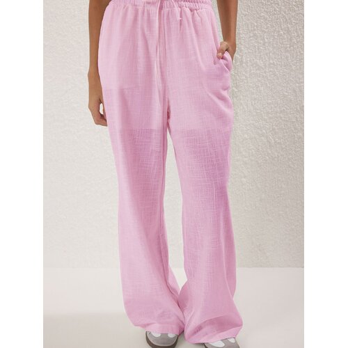 Trendyol Ženske pantalone TWOSS25PL00121, Tamnoplave Cene
