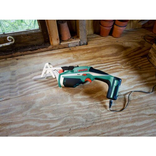 Bosch akumulatorska baštenska testera, KEO testera 0600861900 Cene