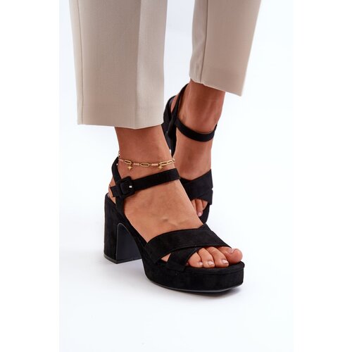 Kesi Women&amp;#039;s sandals made of eco-friendly suede on a high heel and platform, black sakane Slike