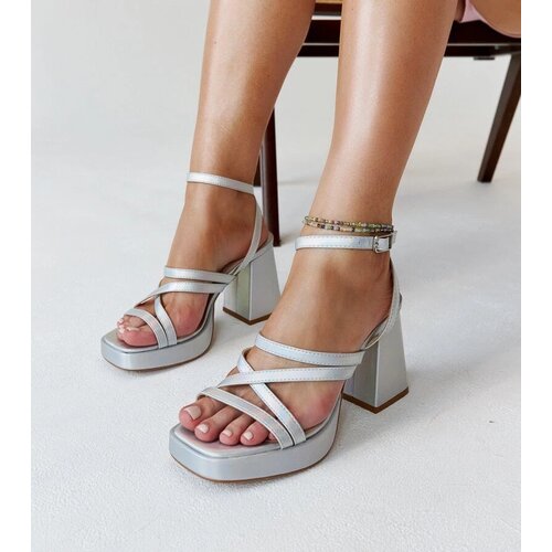 D/CEO Silver sandals Diane Cene