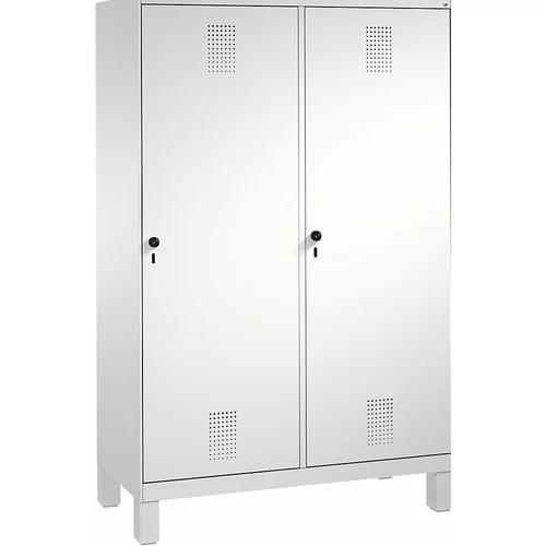 C+P Garderobna omara EVOLO, vrata čez 2 predelka, z nogami, 4 razdelki, 2 vrat, širina razdelka 300 mm, svetlo siva
