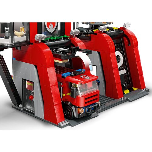 Lego Vatrogasna stanica Citi sa vatrogasnim vozilom Slike