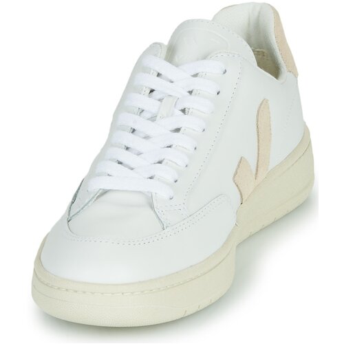Veja Nizke superge V-12 Bela Slike