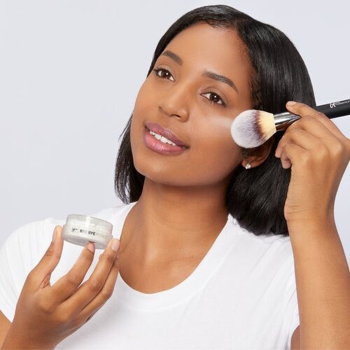 IT Cosmetics Bye Bye Pores Poreless Finish Loose Setting Powder posvetlitveni puder v prahu za žameten videz kože za ženske Translucent 6,8 g Slike