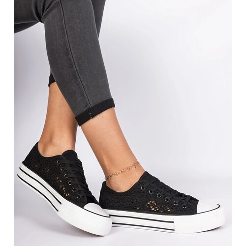 D/CEO marka niezdefiniowana Black women's perforated sneakers Fernansis Cene