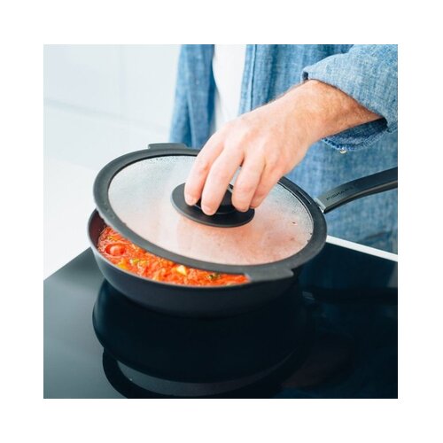 Fiskars globoka ponev s pokrovom 1026575 26cm Cene
